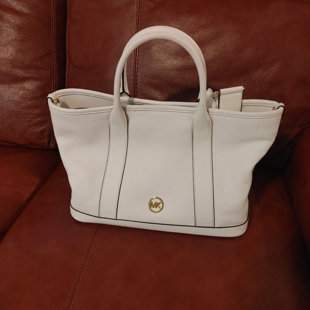 NWT Michael Kors White Leather Tote